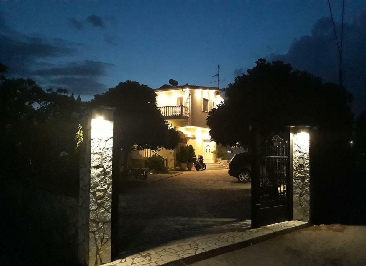 Luxury Country House In Kalamata / Sp Exterior photo